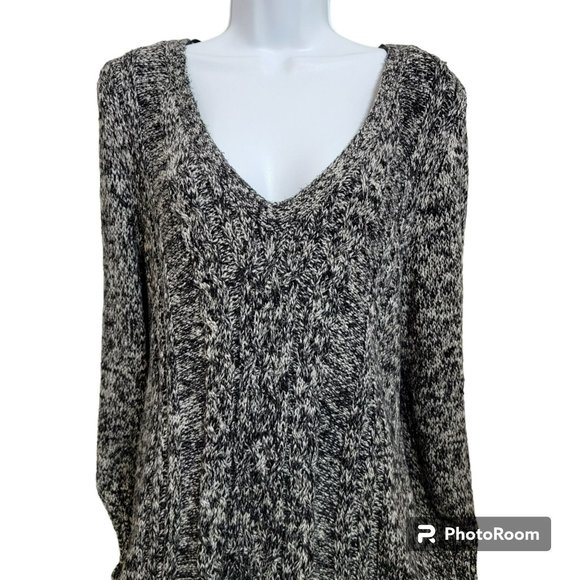 Lane Bryant Sweater, Women 22/24, Black and White, V-Neck, Long Sleeve, GUC - Picture 1 of 10